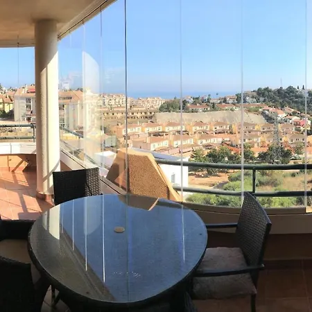 Sun Hill Pacos 2 Bed 푸엔히롤라